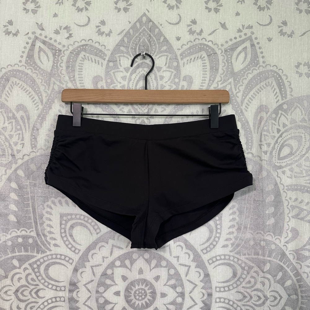 New $58 Victorias Secret Shock Absorber Booty Workout Y2K Ruched Shorts Black M